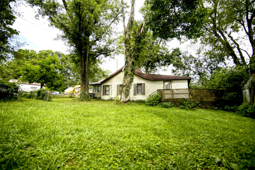 609 W Ralston Maidi Rentals